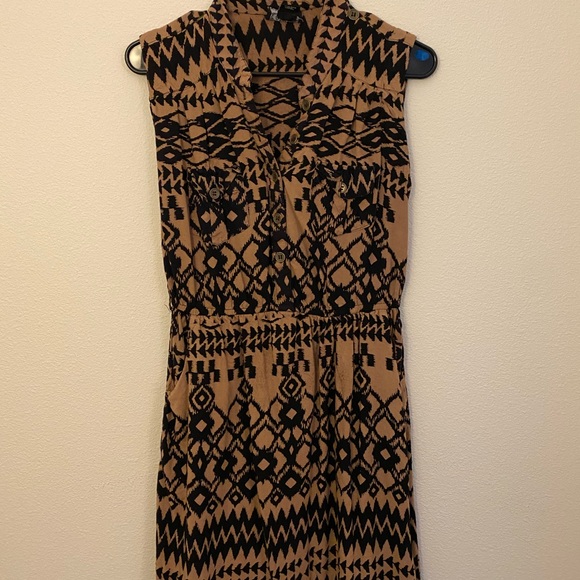 Dress - Picture 2 of 3